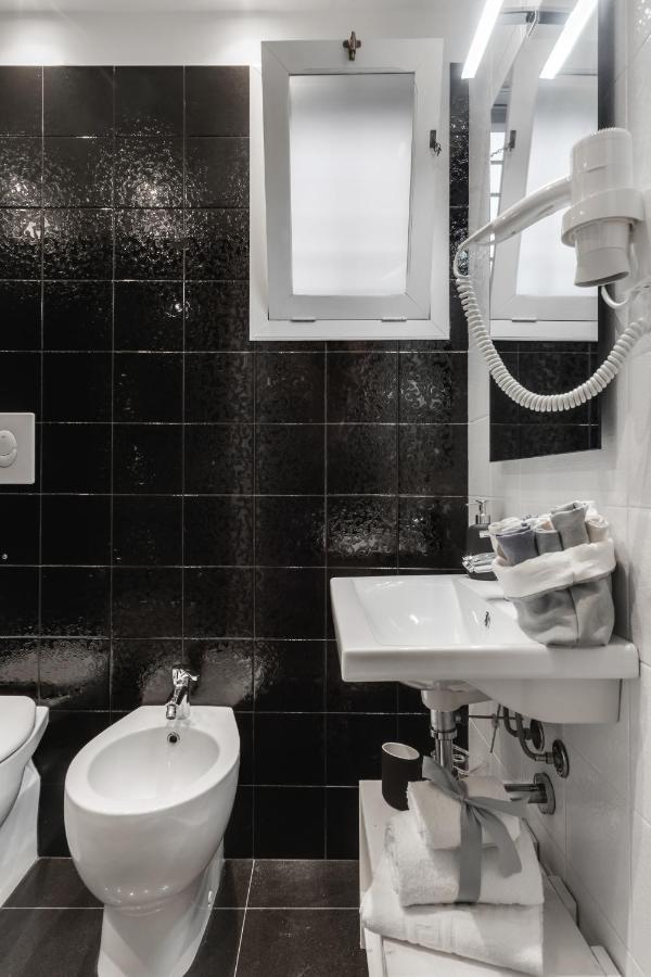 Dimora Elce Suites Elegance & Design เลชเช ภายนอก รูปภาพ