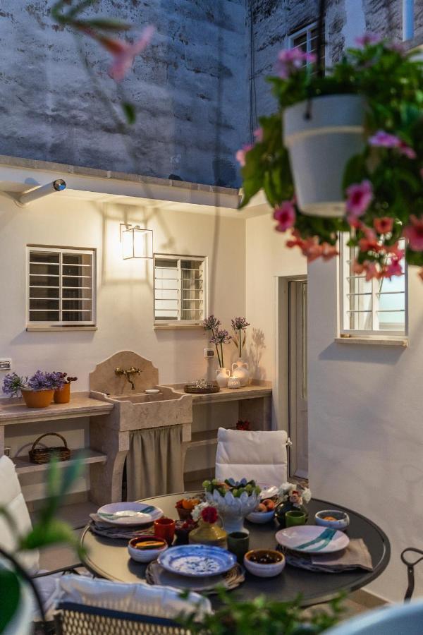 Dimora Elce Suites Elegance & Design เลชเช ภายนอก รูปภาพ