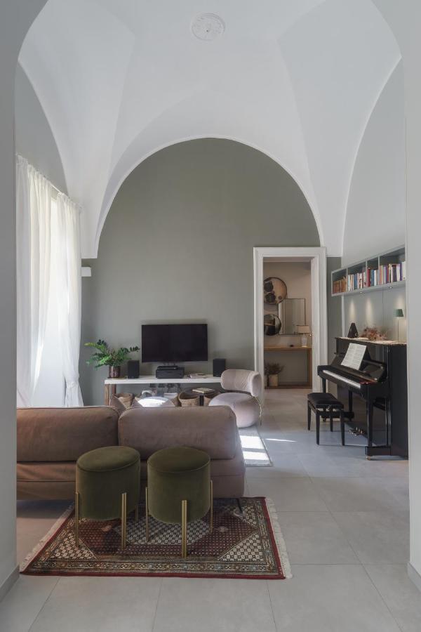 Dimora Elce Suites Elegance & Design เลชเช ภายนอก รูปภาพ